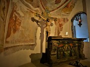 50 Cappella con affreschi del XV secolo